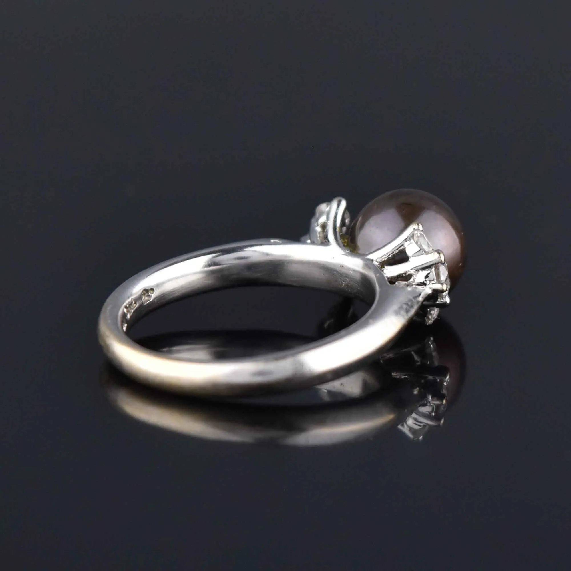 18K White Gold Diamond Black Pearl Ring