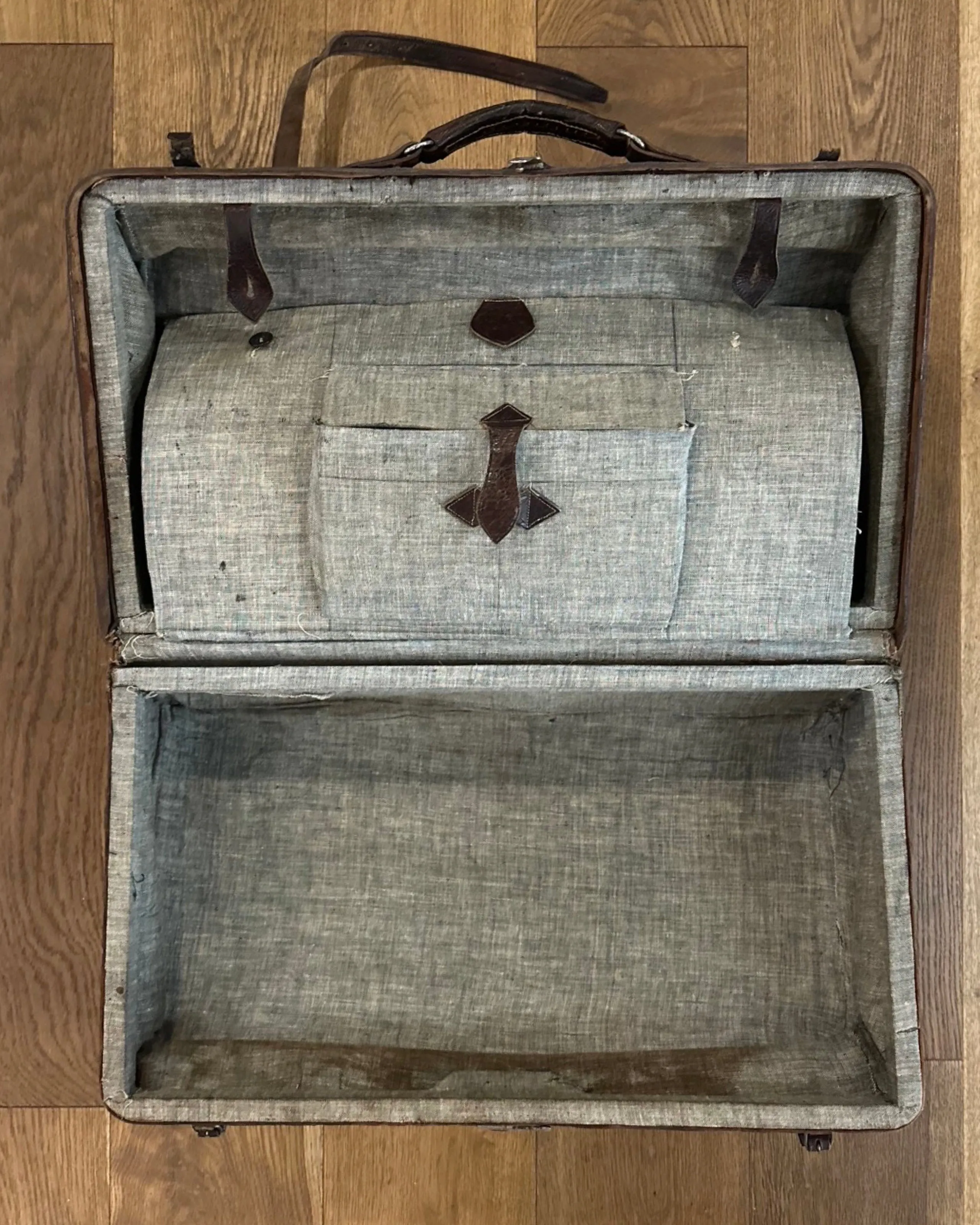 1950s Native American Chief Head Leather Travel Bag