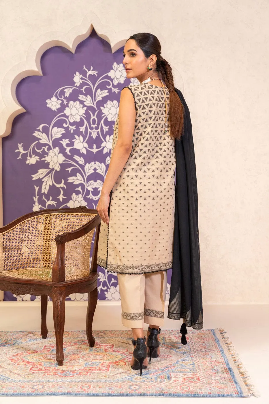 3 Pc Jacquard Suit With Jacquard Dupatta