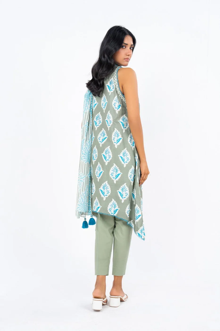 3 Pc Printed Lawn Suit With Lawn Dupatta