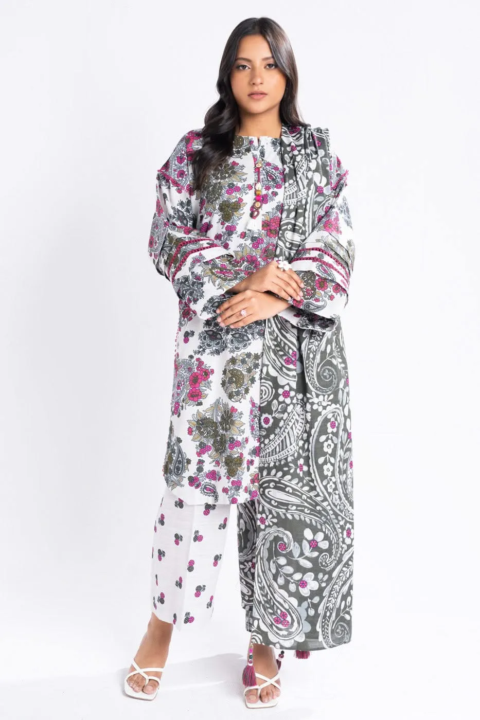 3 Piece Printed Khaddar Suit With Light Khaddar Dupatta