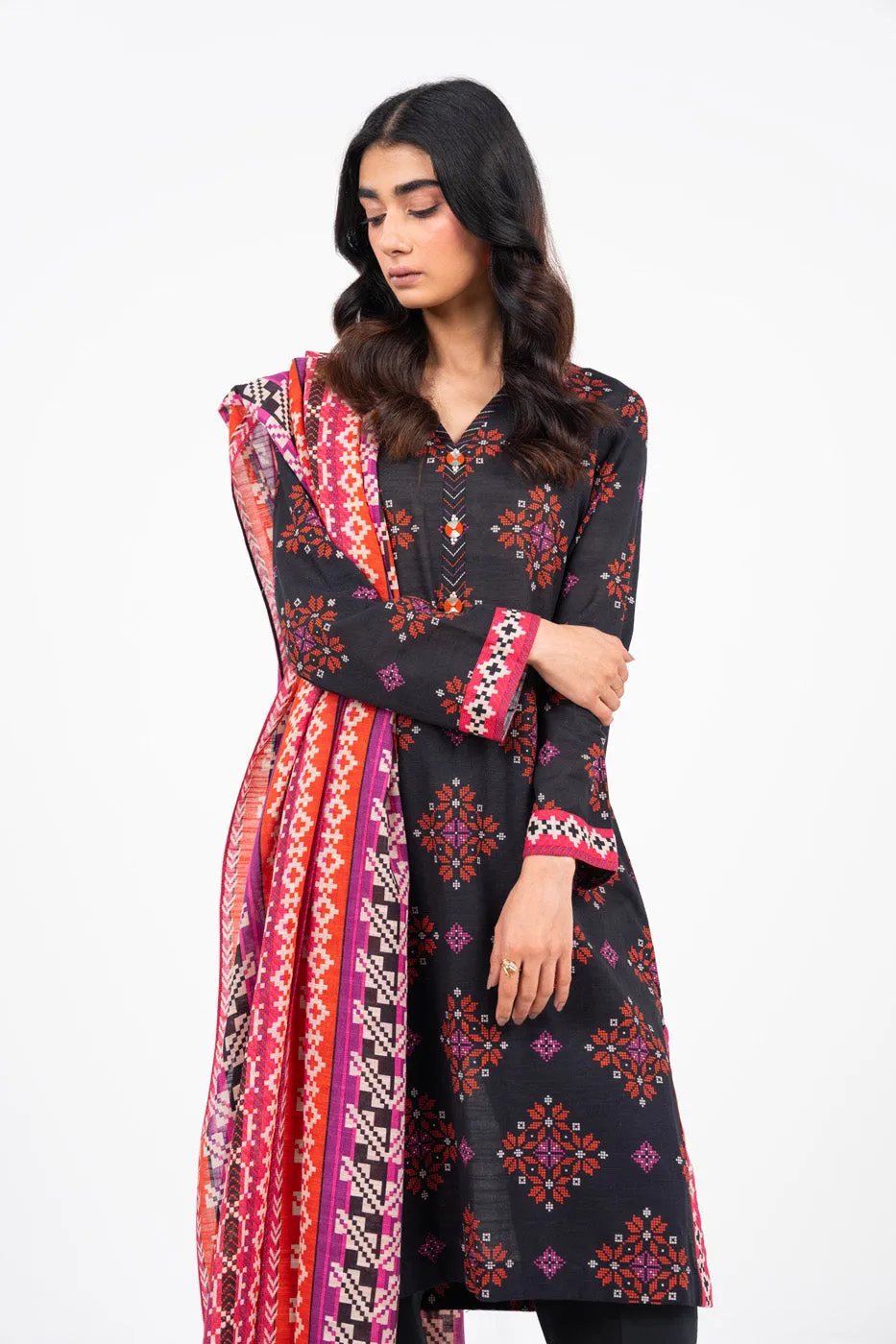 3 Piece Printed Khaddar Suit With Light Khaddar Dupatta