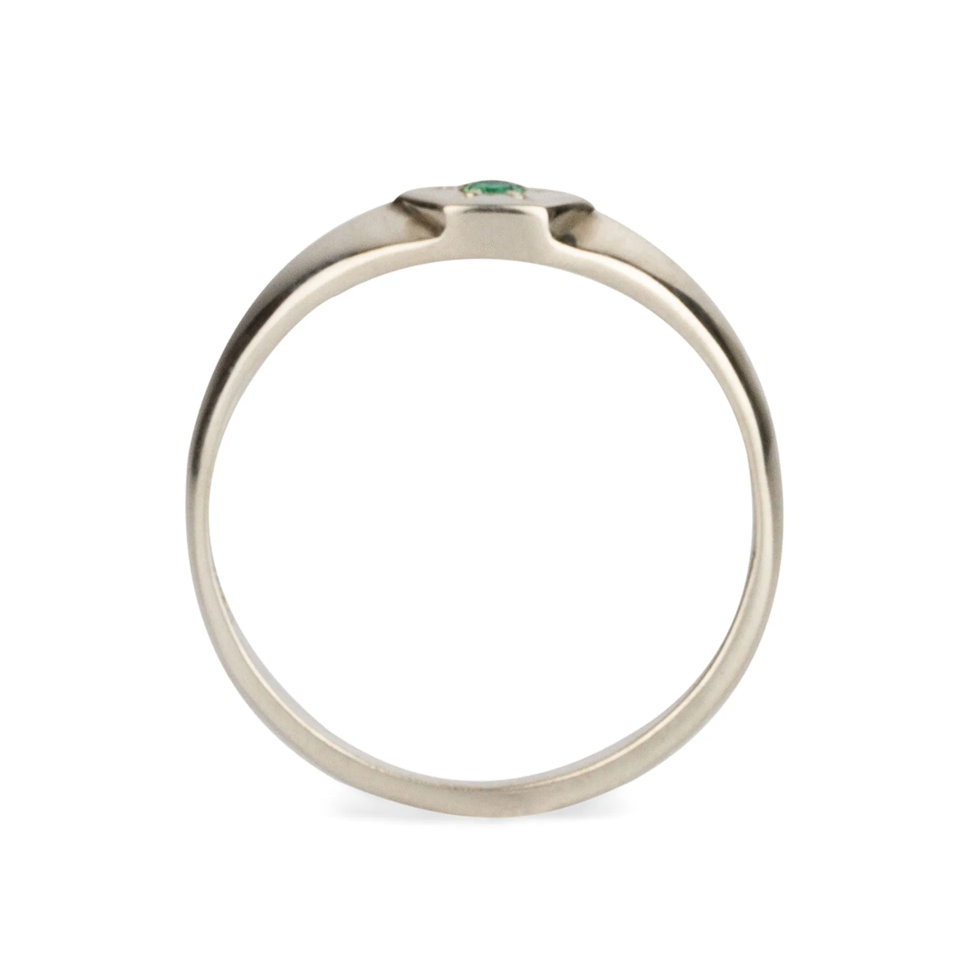 Astra Star Signet Ring - May - Emerald